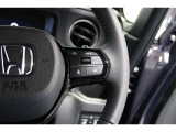 Hondaセンシングの機能のひとつ、アダプティブクルーズコントロール付!アクセルから足を離しても設定したスピードと前車との車間を保ち走行してくれます!車線維持もアシスト☆高速道路で疲労軽減ですね☆