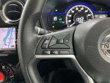 【ステアリングスイッチ】運転中に前方から目線をそらすことなくオーディオ等の操作が可能な便利機能!安心&快適なドライブを演出してくれます。
