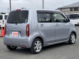 当店で請負います。費用は支払総額に含まれています。 1.契約後〜納車までに法定点検を実施致します。2.支払総額に整備代金を含んでおります。3.点検記録簿が発行されます。※以上3点は支払総額に含まれます