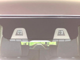 【スズキ セーフティサポート】走行中に前方の車両等を認識し、衝突しそうな時は警報とブレーキで衝突回避と被害軽減をアシスト。より安全にドライブをお楽しみいただけます。