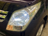 【シーケンシャルターンランプ付きLEDヘッドライト】人気の『流れるウィンカー』付きのLEDヘッドライトを装備♪高級感はもちろん、点灯時は存在感たっぷりで他車からも認識されやすく安心です。