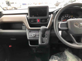 運転中も見やすいメーター。