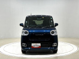 大人の選択肢。落ち着いたらモノトーンのカラーリングの車内と洗練されたスタイリング。それがセオリー!入荷いたしました。