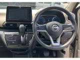 視界も広くゆったりとしているので、どなたでも運転しやすい車になっています!.