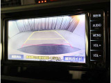 バックガイドモニターで、後方を確認しながら安心して駐車することができます。運転初心者も熟練者も必須の機能ですよ!