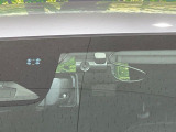 【ドライブレコーダー】ドライブレコーダー装備!走行中はもちろん、あおり運転や事故に遭遇した際、映像で記録し、万一のリスクに備えます。※記録用SDカードはお客様ご自身でご準備いただく必要があります。