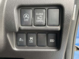 運転席まわりの画像です。