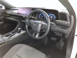 すっきりとしたデザインの内装は、さすがトヨタ車の上品さを感じます。