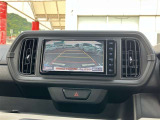 バックガイドモニターで、後方を確認しながら安心して駐車することができます。運転初心者も熟練者も必須の機能ですよ!