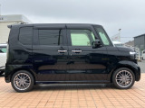 弊社ではメンテナンスパックをご用意しております。プロの目でしっかりチェックしたお車ならロングドライブも安心、うっかり忘れがちなメンテナンスも事前に案内状やお電話で時期をお知らせいたします。
