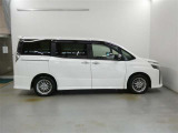 お客様のお車探しを一生懸命お手伝いさせて頂きます!ご要望、ご不明な点・ご質問がございましたら、どうぞお気軽にお問い合わせ下さい!