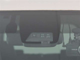 サポカーは、高齢運転者を含めたすべてのドライバーによる交通事故の発生防止・被害軽減対策の一環として、国が推奨する新しい自動車安全コンセプトです。詳しくは販売店スタッフまでおたずねください。