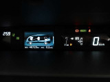 展示車は全てトヨタの車を知り尽くしたエキスパートが基本性能に関わる機能や状態を徹底的にチェックしています。消耗部品の事前交換など法定12ヶ月点検相当の点検・整備を必ず実施しています。