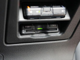 ETC車載器搭載です。スマートICも増えてきており、必須装備といって良い便利装備です。
