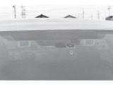 アイサイトVer.3:緊急停止の認知が拡大。追従機能や、車線逸脱抑制、前後に障害物がある際、前進後進を制御する機能など、幅広い機能が盛り込まれております!