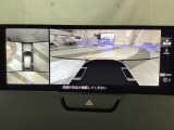 狭い場所での駐車やすれ違いなどでより的確な運転操作に役立つ360&deg;ビューモニターが装備されています。