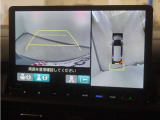 バックカメラ搭載です!車庫入れが苦手な人はもちろん、車両感覚に自信がある人にもお勧めです!見えない箇所が見えるようになるので、低い障害物や隠れてしまっている子供の存在等にも気付く事が出来ます。