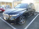 ご納車前に360℃項目点検を行います。機関、駆動系の点検から、ナビやエアコンなど細かい所まで整備しますので、ご納車後は安心してお乗り頂けます。