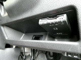 ここに ETC付いております。高速道路の料金所もスイスイ♪ ETCカードの申し込みは日産カードがおすすめ!!!「安心」「おトク」「便利」で皆さまのカーライフをサポートする特典満載のカードです。
