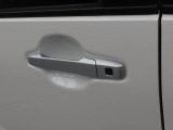 当社は購入後のアフターケアを大切にしております。納車後、1ヶ月無料点検、半年ごとにあんしん点検、12ヶ月法定点検の誘致をします。また車検までの点検をセットにした『ワンダフルパスポート』を販売中です。