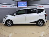両側パワースライドドア付きだから、狭い駐車スペースなどでの 乗り降りラクラク!小さなお子さまのいるご家庭には嬉しい装備。