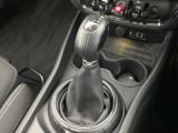 ●シフトノブの使用感も少なく、良好な状態です。