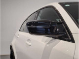 【BMWミラー】視認性の高いスタイリッシュなミラー。自動防眩機能も付いており夜間のドライビングをサポートします。
