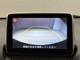 ディスプレイオーディオやカーナビは、現代のドライブにおいて欠かせない装備のひとつです。初めての場所でも迷いにくく、快適なルート案内で運転をサポートします。移動中のエンターテインメント性も高まります。