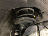 お車を安心してお乗りいただく為には、足回りの定期点検が欠かせません。サービスサポート(有償保証)では無料点検もご提供しており、安心のカーライフをお過ごしいただけるサポート体制が整っています。