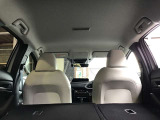 天井も綺麗です☆私は中古車を見るときに天井を良く見るようにしています☆ここが綺麗な車は車内が綺麗なことが多いです☆