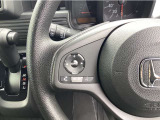 【ステリモ】ステアリングリモコンスイッチにてオーディオ操作可能となっており、運転にも集中できます。少しでも視線移動を減らし事故に遭う確率を下げます。
