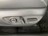 納車前にご案内しますボディーコーティングを施工する事をお勧めします。理由1納車時ピカピカ、2洗車も楽々だし雨で多少の汚れも無くなります、3運転してて気持ちがよいetc.