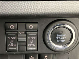 【両側電動スライドドア装備】後部座席の乗り降りも楽々です。運転席からスイッチ一つでスライドドアの開閉もできます♪大変便利な装備です。