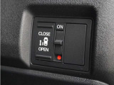 ◆片側電動スライドドア◆狭い駐車場でも乗り降りが楽々♪お子様が隣の車にドアを当ててしまう心配もございません!小さなお子様連れの方もこれで安心。