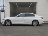 1年間または2年間・走行距離無制限の全国BMWディーラーで受けていただける保証が付帯しています!2年間保証の車両については、別途有償にて保証を最大2年間延ばせる『延長保証プログラム』もご利用可能です。