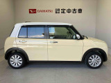 車両右側面からの写真になります。車をご覧になりたい時はお気軽に最寄りの店舗へご相談下さい。