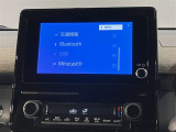 いまや必須装備「ナビゲーション」搭載!知らない場所にスイスイッとドライブ。もう、これなしではハンドルを握れませんね!でも運転中の操作は危険ですのでご注意ですね☆