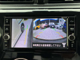 狭い道でのすれ違い、左側のガードレールや側溝が見えないと不安になりませんか?アラウンドビューモニターならバックカメラに加え、発進時に前方や周囲の確認、すれ違い時の助手席側下方の確認も出来て安心です♪