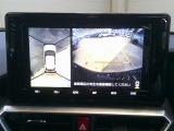 全方位ビューモニター、バックガイドモニター付いております!車庫入れの際にあると役立ちますよ♪