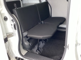 乗車人数や荷物の量、車内での過ごし方に合わせて、シートのレイアウトを変更できます。