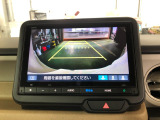 【バックカメラ】駐車時に安心のバックカメラが装備されています!