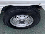 新品タイヤやスタッドレスタイヤのご希望の方は、お知らせ下さい。車種に合わせたサイズをお調べしてご提案させていただきます。