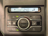 車内空調は&rdquo;AUTOエアコン&rdquo;にお任せ。運転に集中出来ますよ!