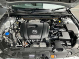エンジンルームです。納車前整備付となりますので、エンジンオイルやオイルフィルターなど交換してからのお渡しです。
