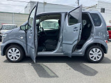 大きく開くドアで乗り降りらくらく☆