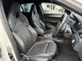 内装クリーニングも施しております。内装の綺麗なお車は気持ちが良くオススメさせていただく1つのポイントになっております。