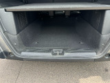 トランクボード下に収納スペースがあり、荷物の整理がしやすいです