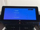 いまや必須装備「ナビゲーション」搭載!知らない場所に、スイスイッとドライブ。なんて便利な機能でしょうか?もう、これなしではハンドルを握れませんね!でも、運転中の操作は危険ですのでご注意ですね♪