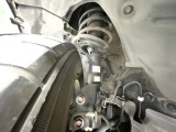 お車を安心してお乗りいただく為には、足回りの定期点検が欠かせません。サービスサポート(有償保証)では無料点検もご提供しており、安心のカーライフをお過ごしいただけるサポート体制が整っています。