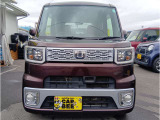 納車前整備は提携工場にて行い、納車時整備記録簿を発行いたします。基本交換消耗品については整備欄をご参照ください。